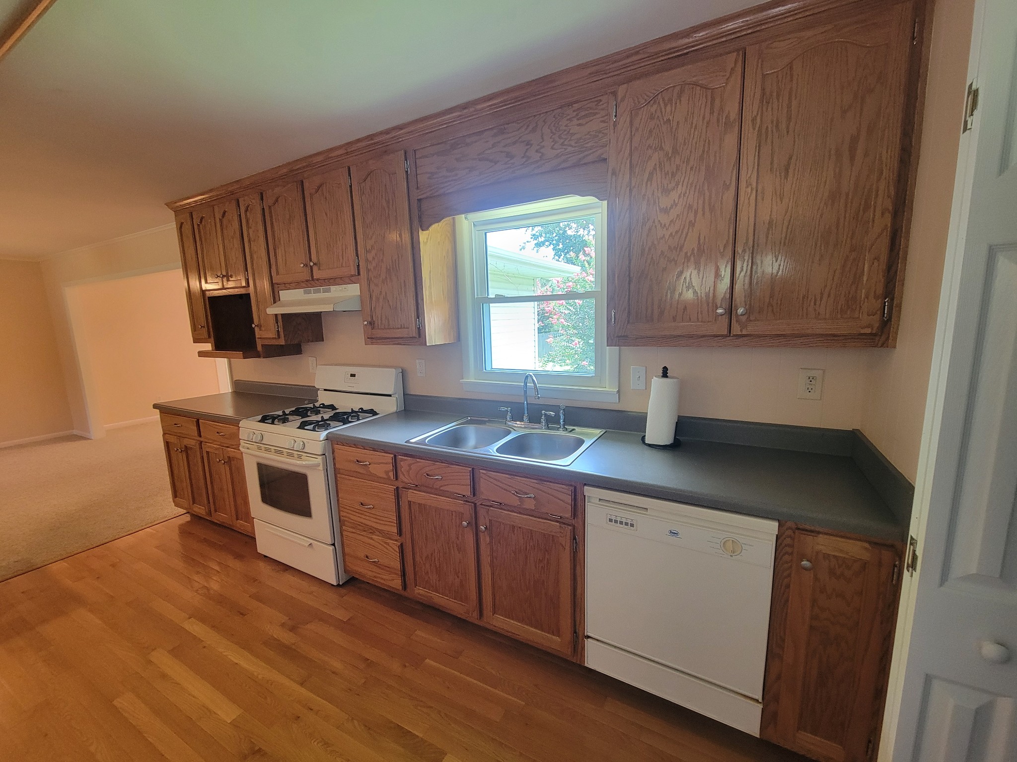 1202 Parker Dr