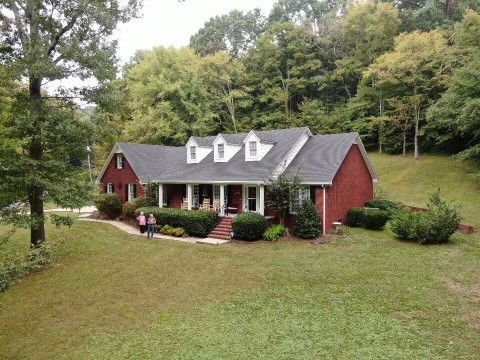 1850 Rebecca Dr