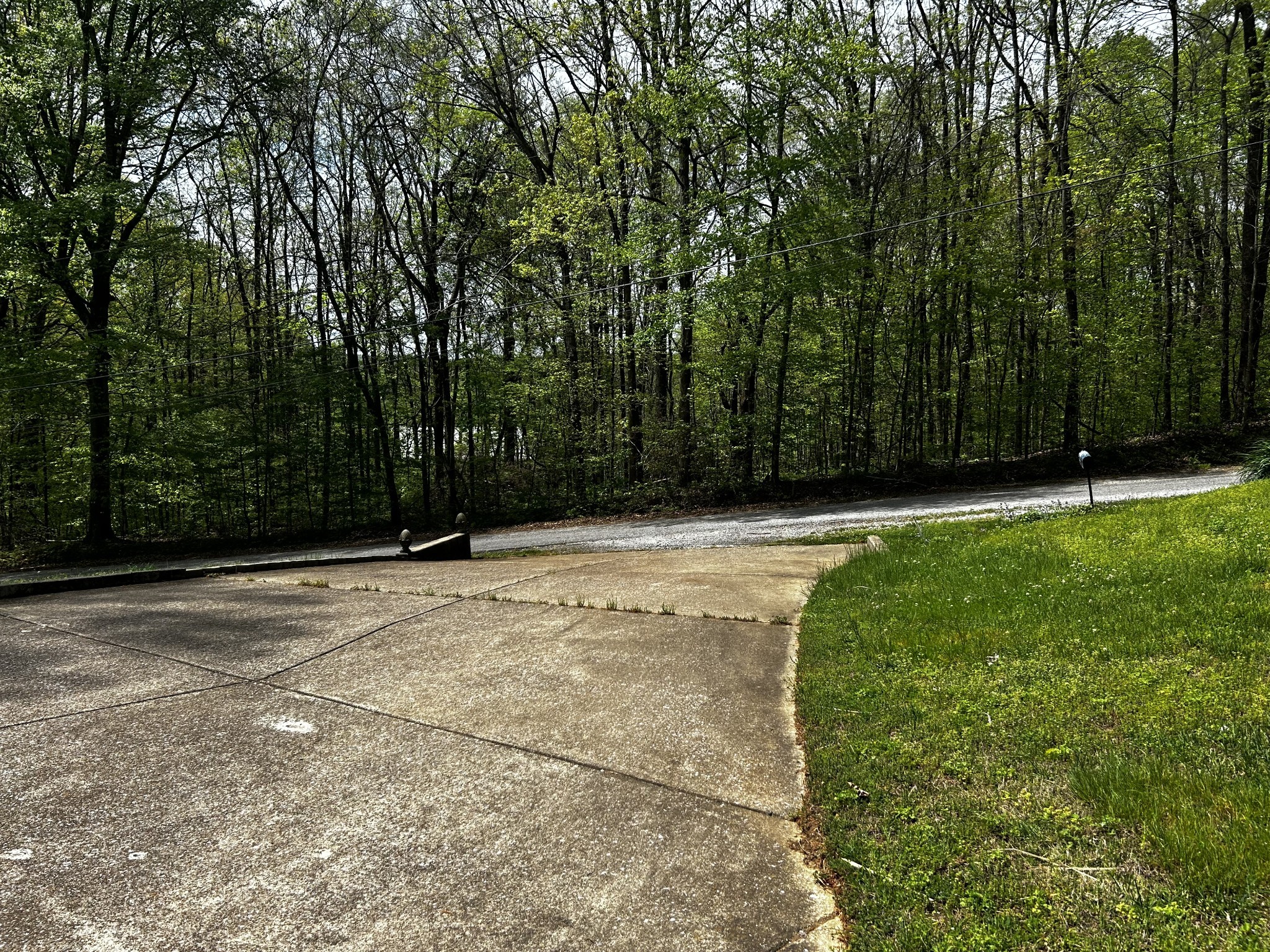 1850 Rebecca Dr