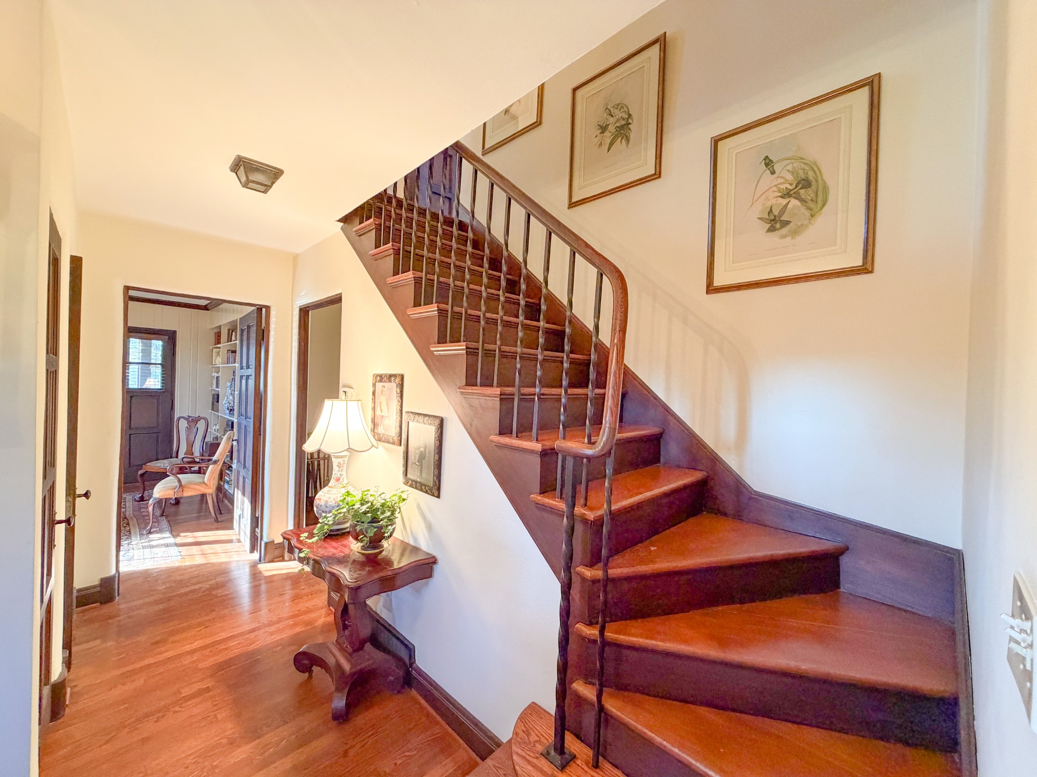 226 Rose St