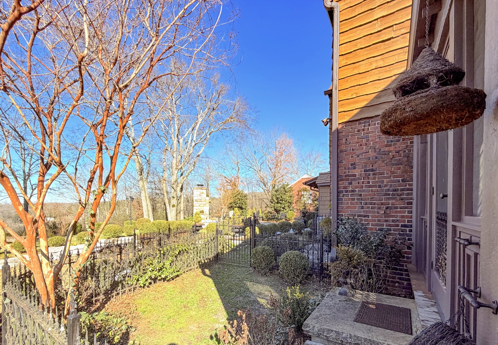 226 Rose St