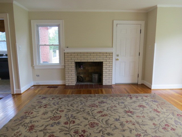 329 S Ingram St