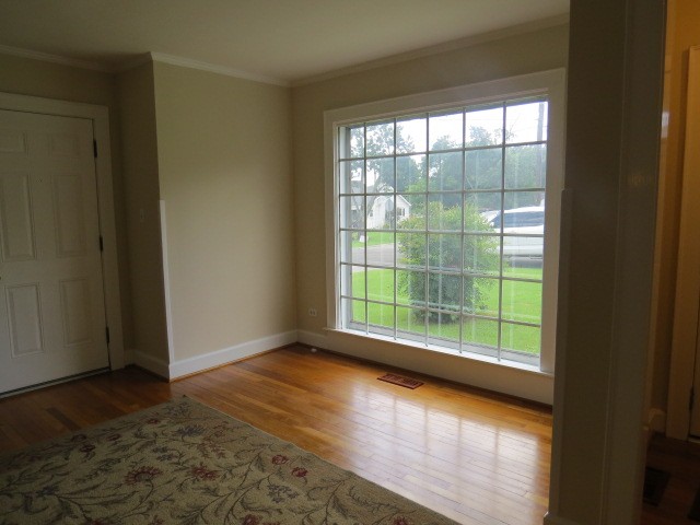 329 S Ingram St