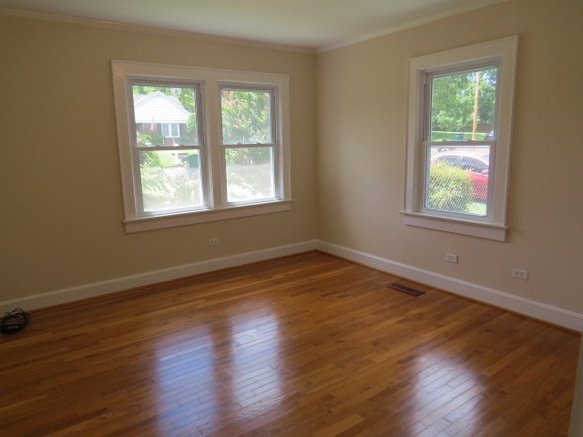 329 S Ingram St