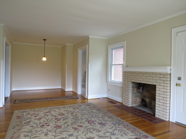 329 S Ingram St