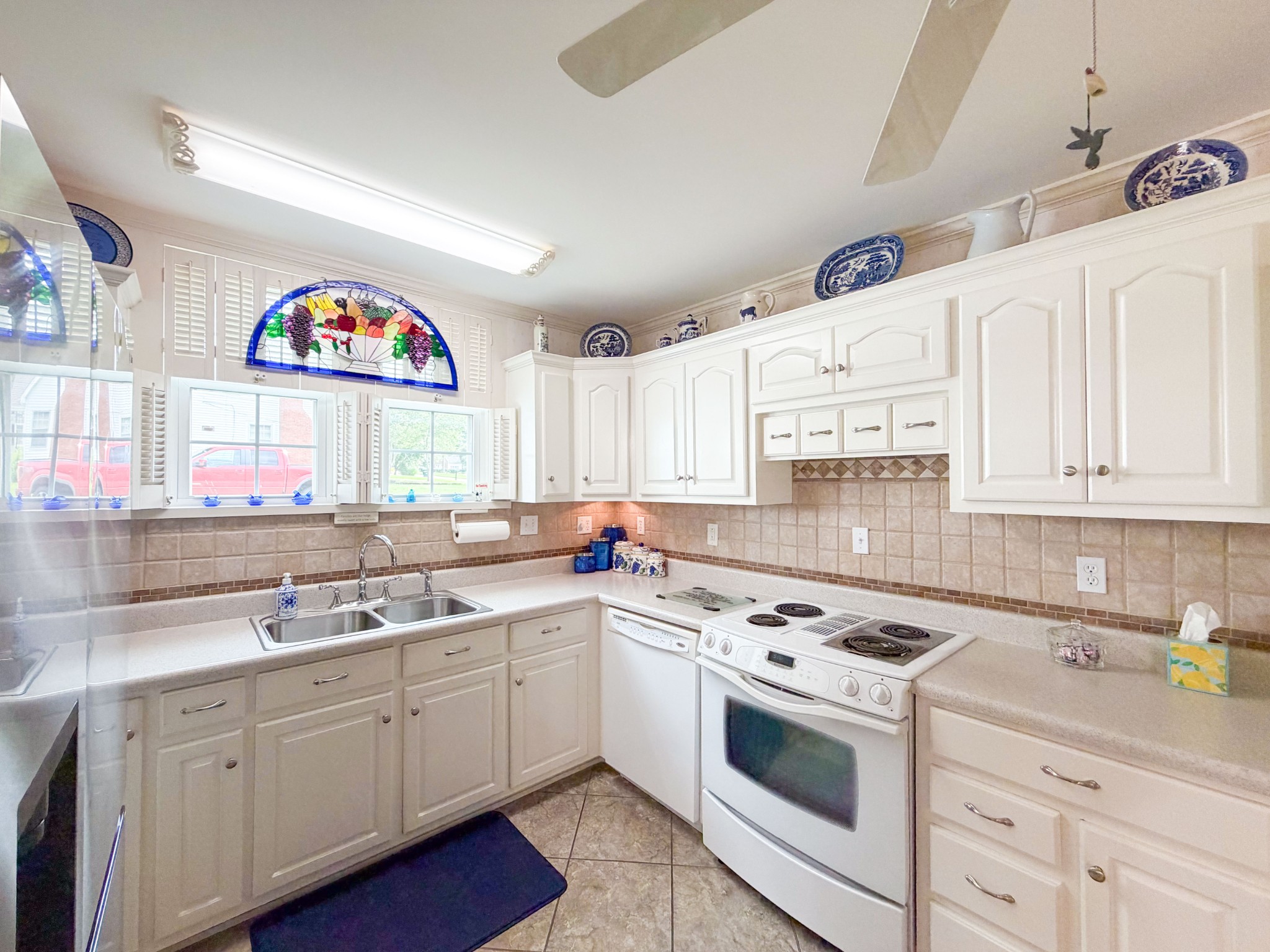 326 Ballentine St