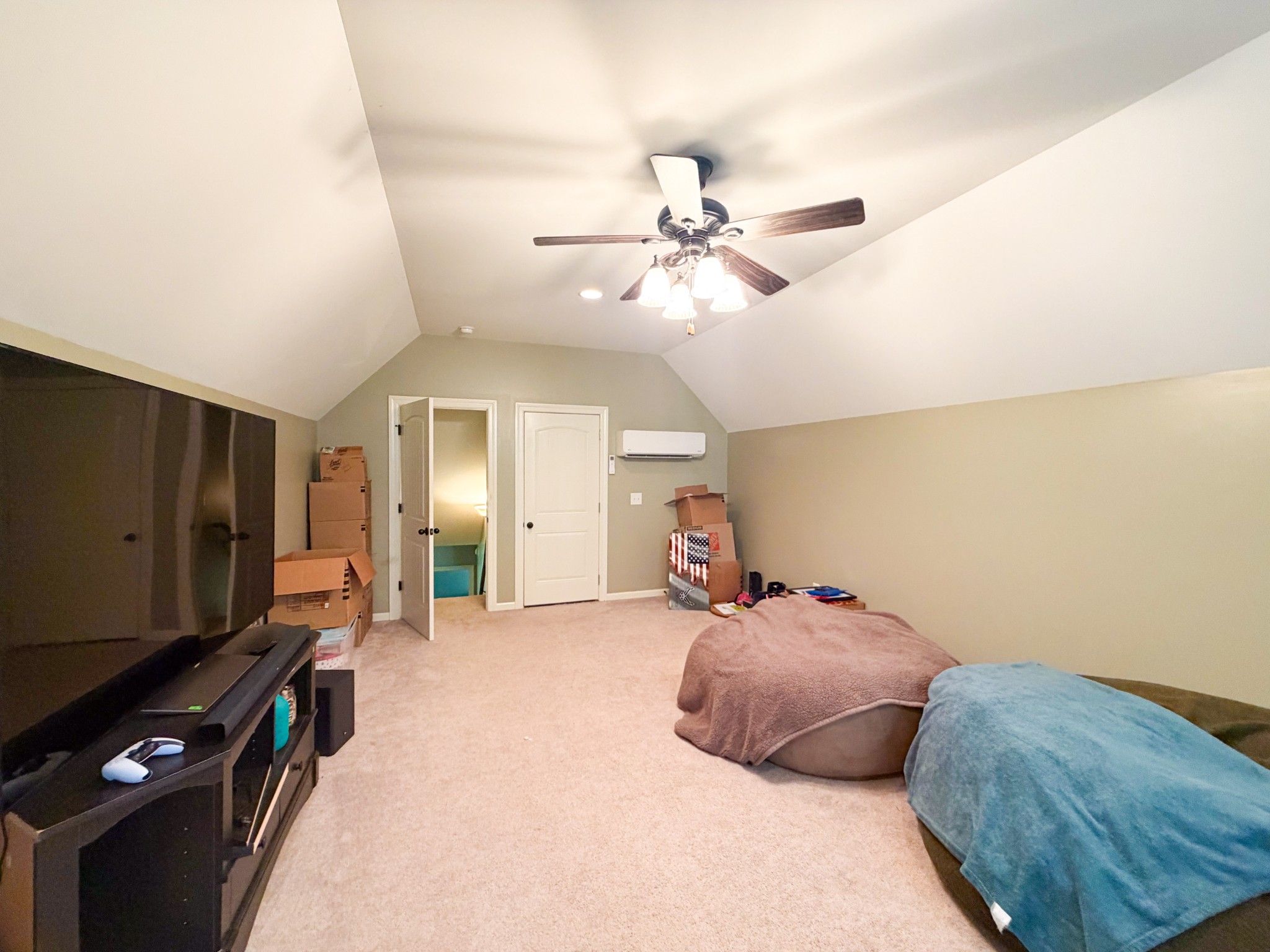 6591 Clear Creek Rd