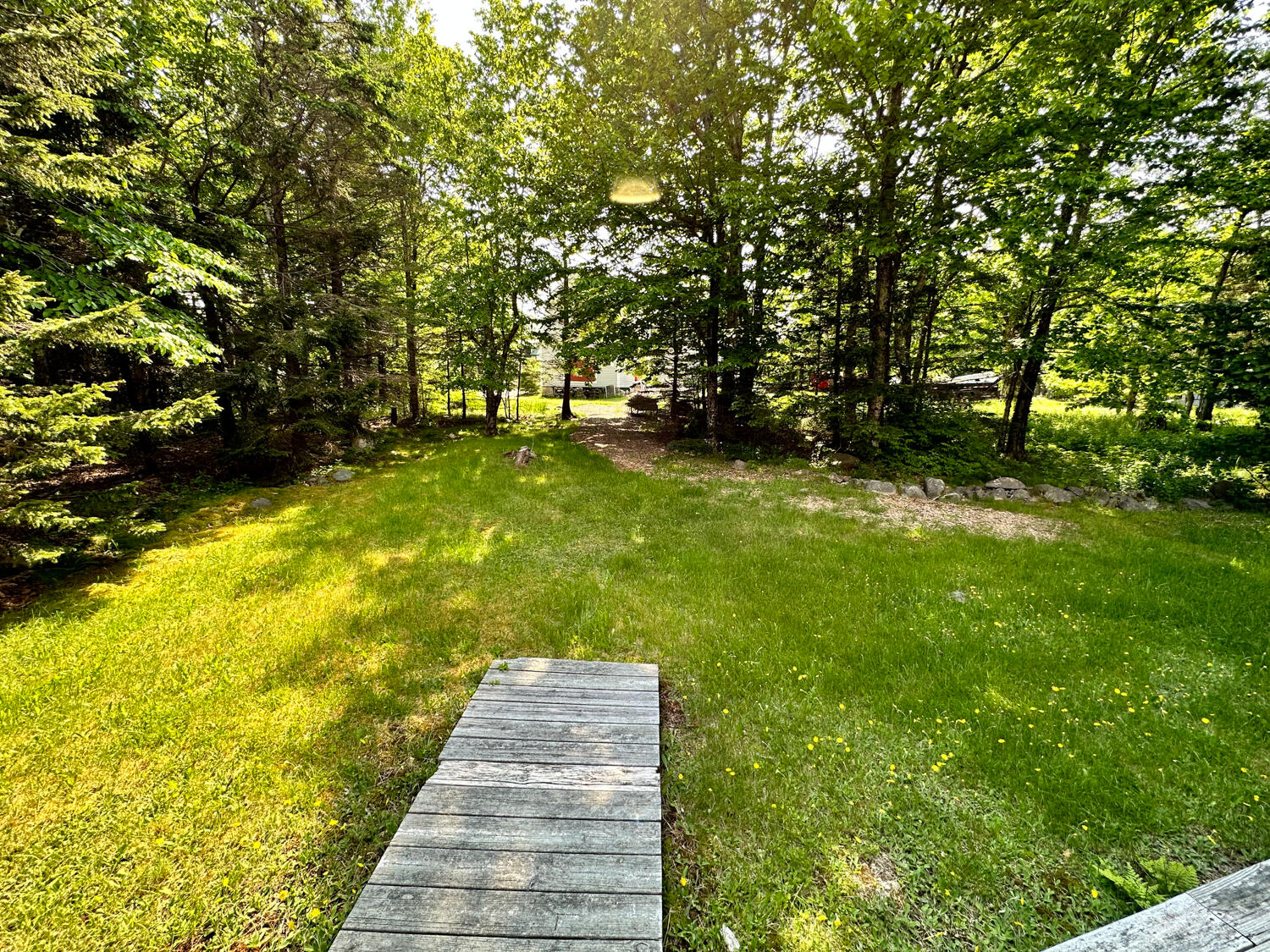 11 North Woods Road