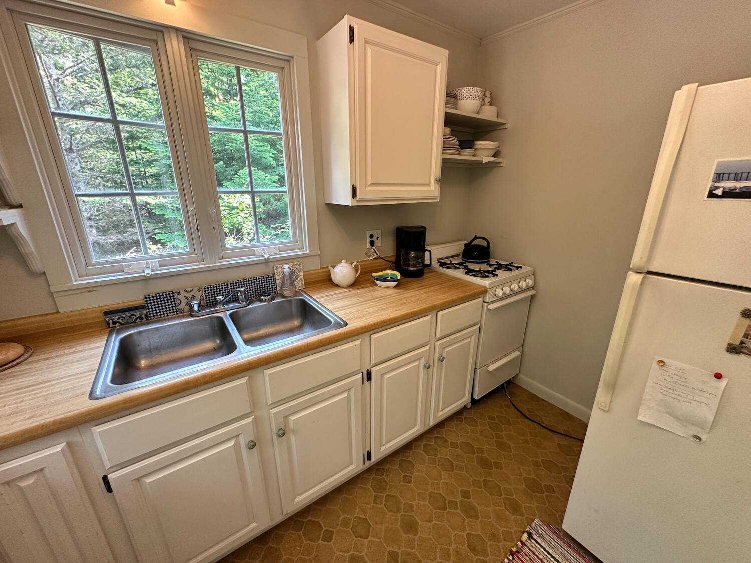 11 North Woods Road