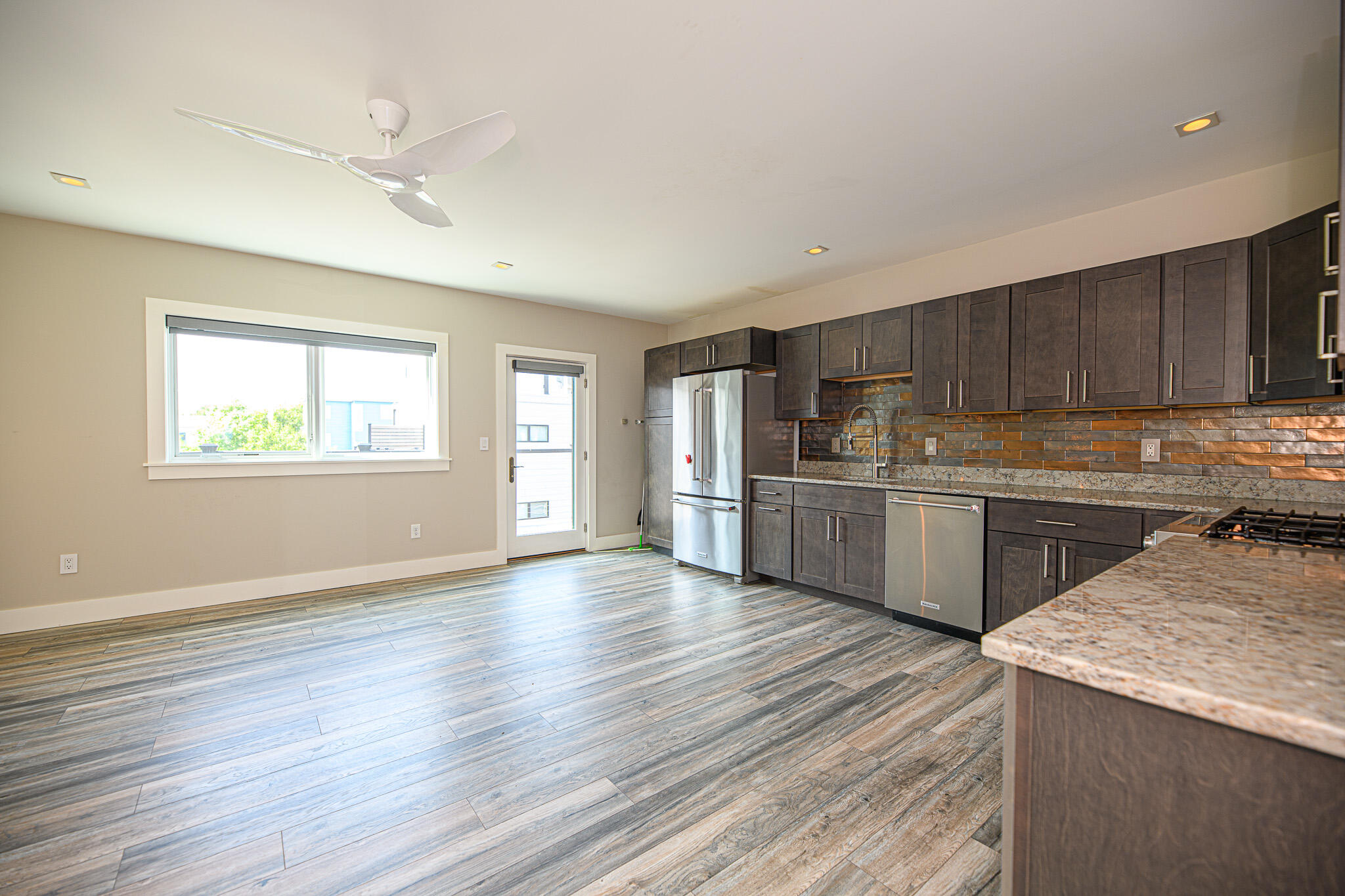 5 Cumberland Avenue, 6