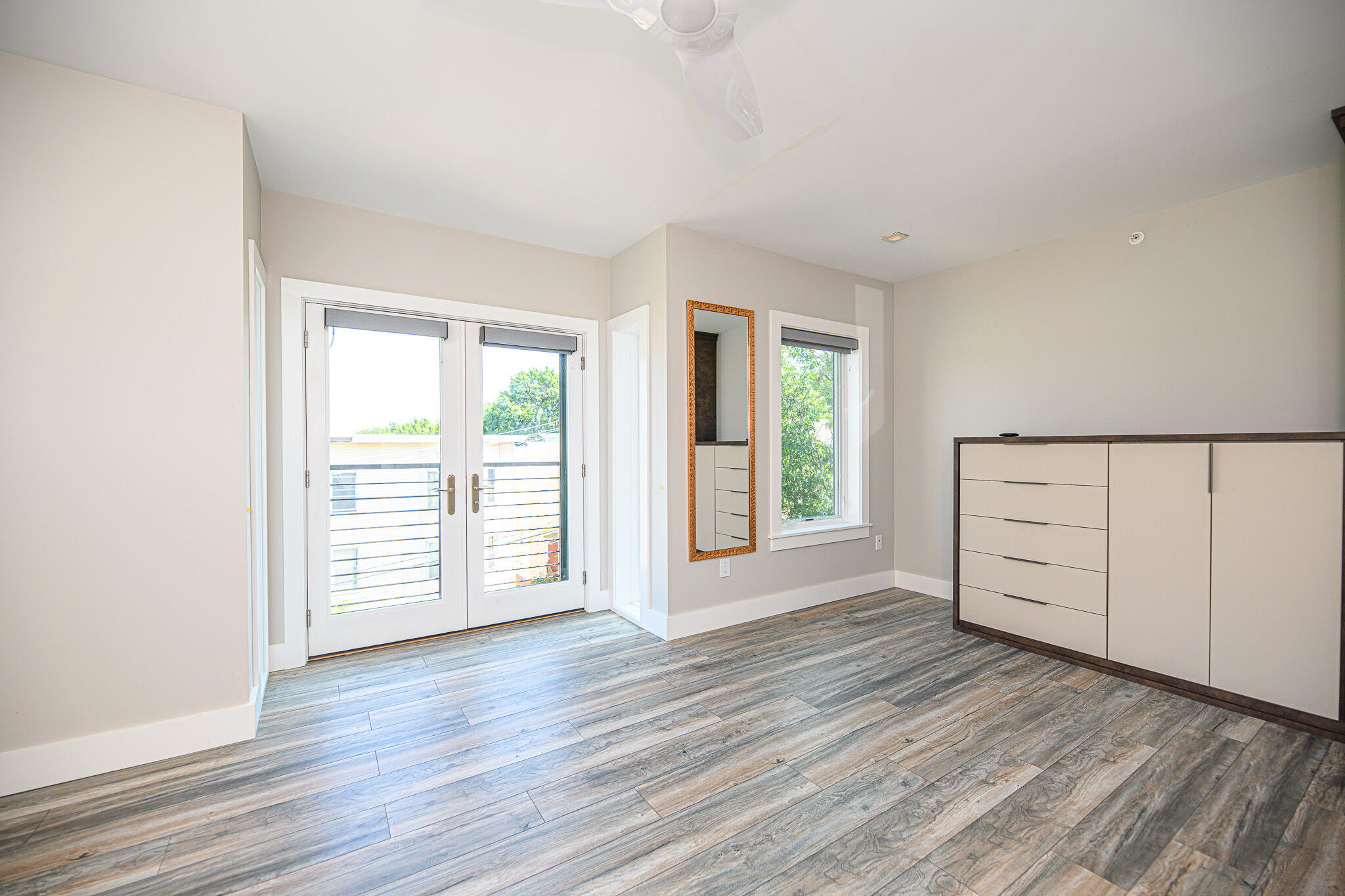5 Cumberland Avenue, 6