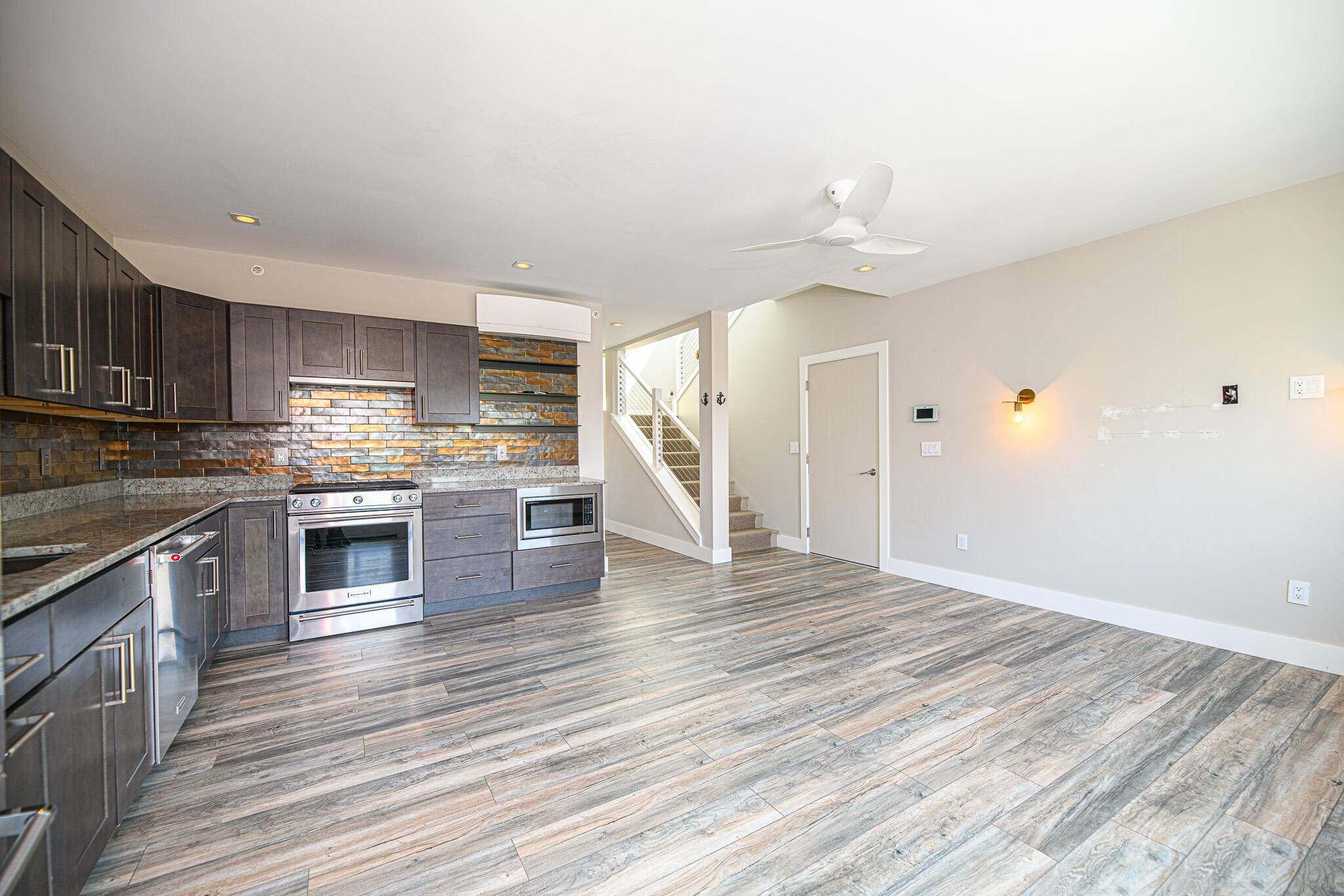 5 Cumberland Avenue, 6
