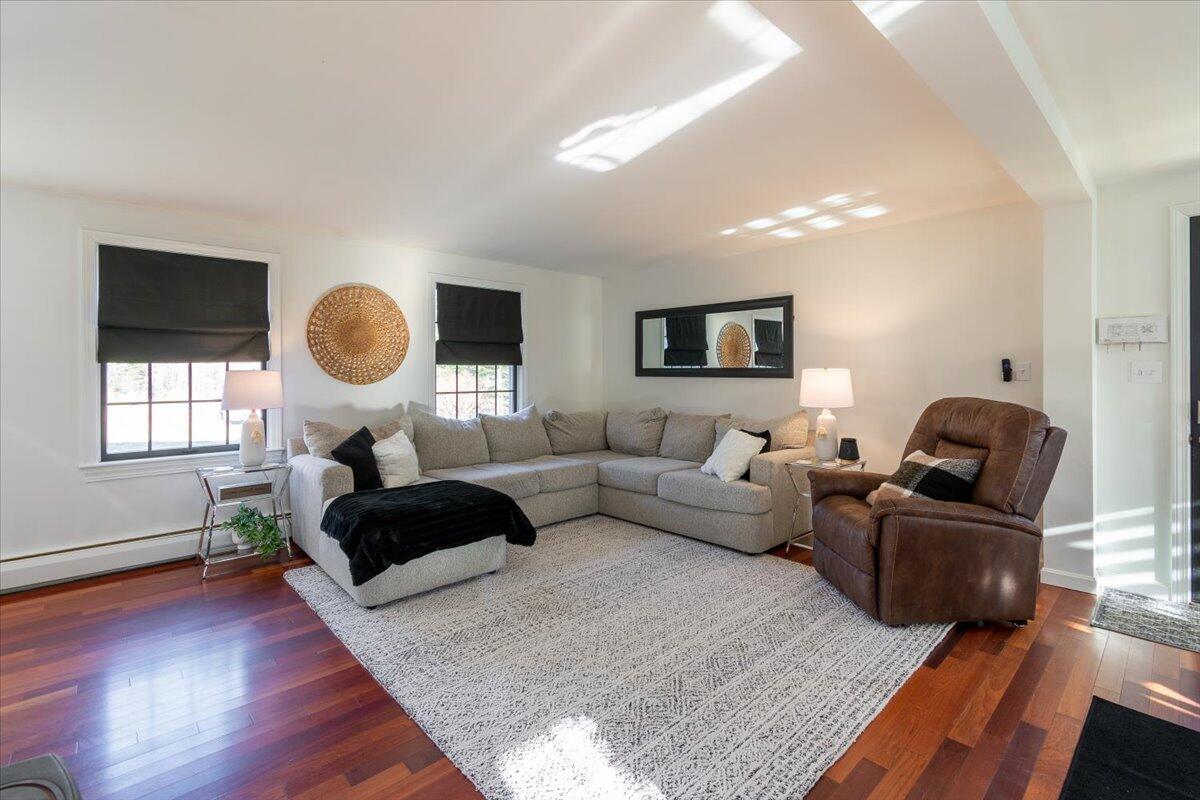 213 Bayside W