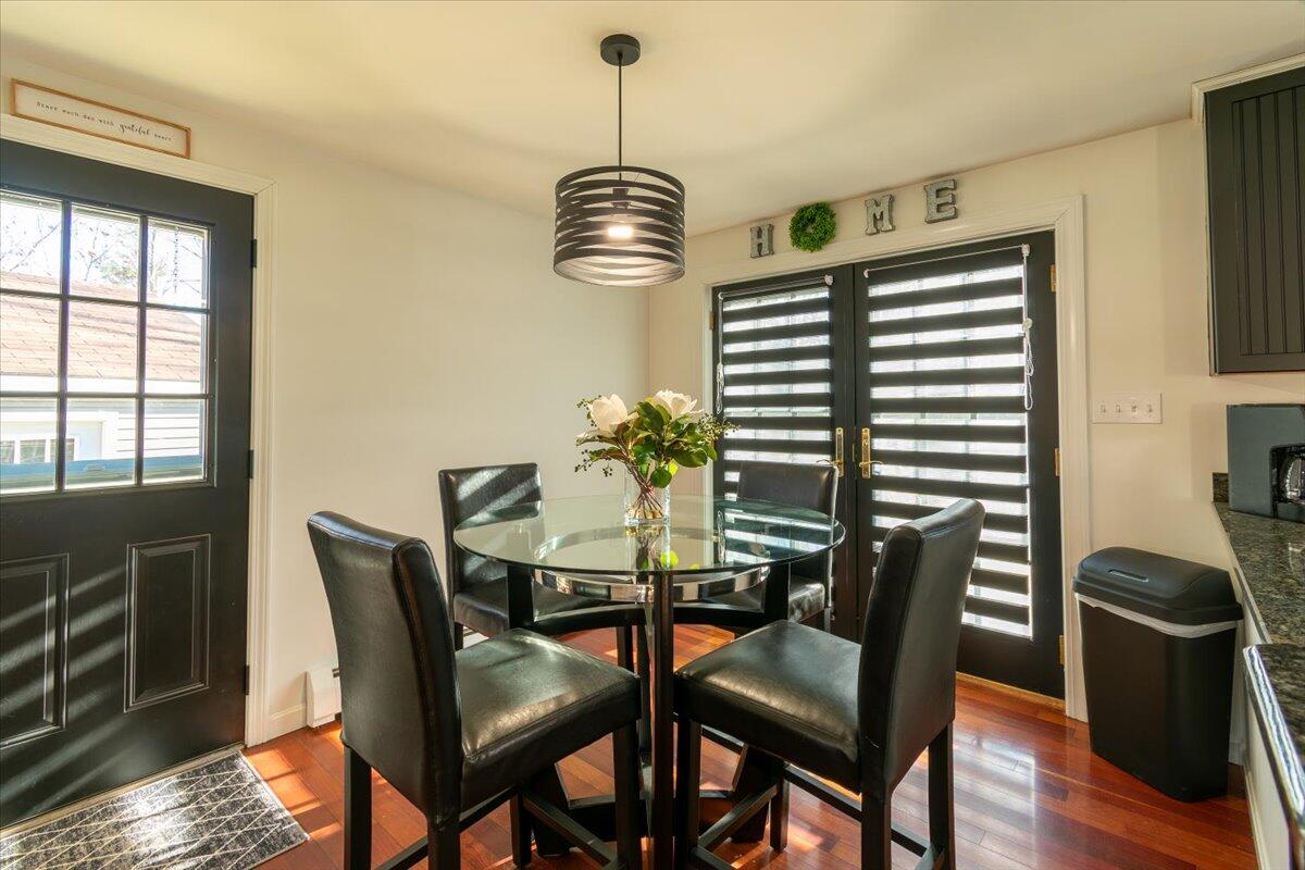213 Bayside W