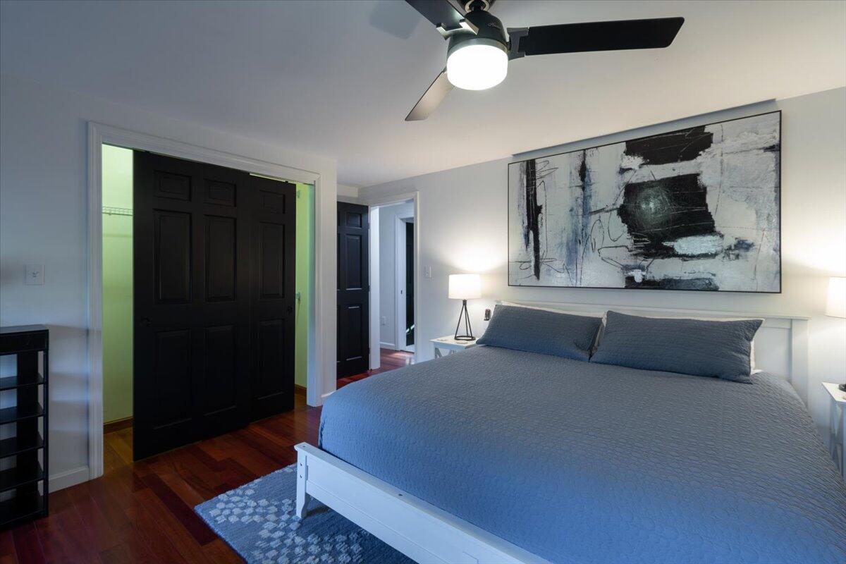 213 Bayside W