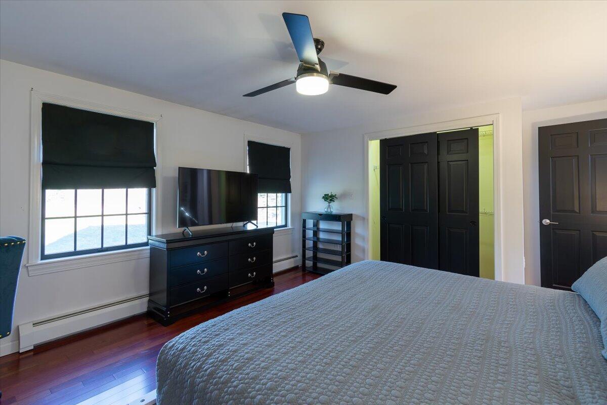 213 Bayside W