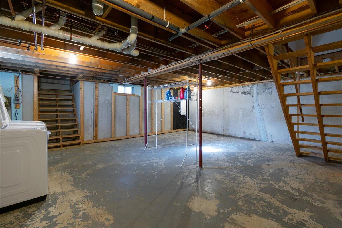 213 Bayside W