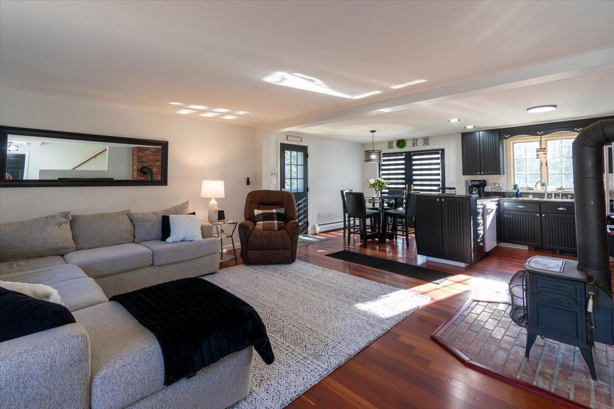 213 Bayside W
