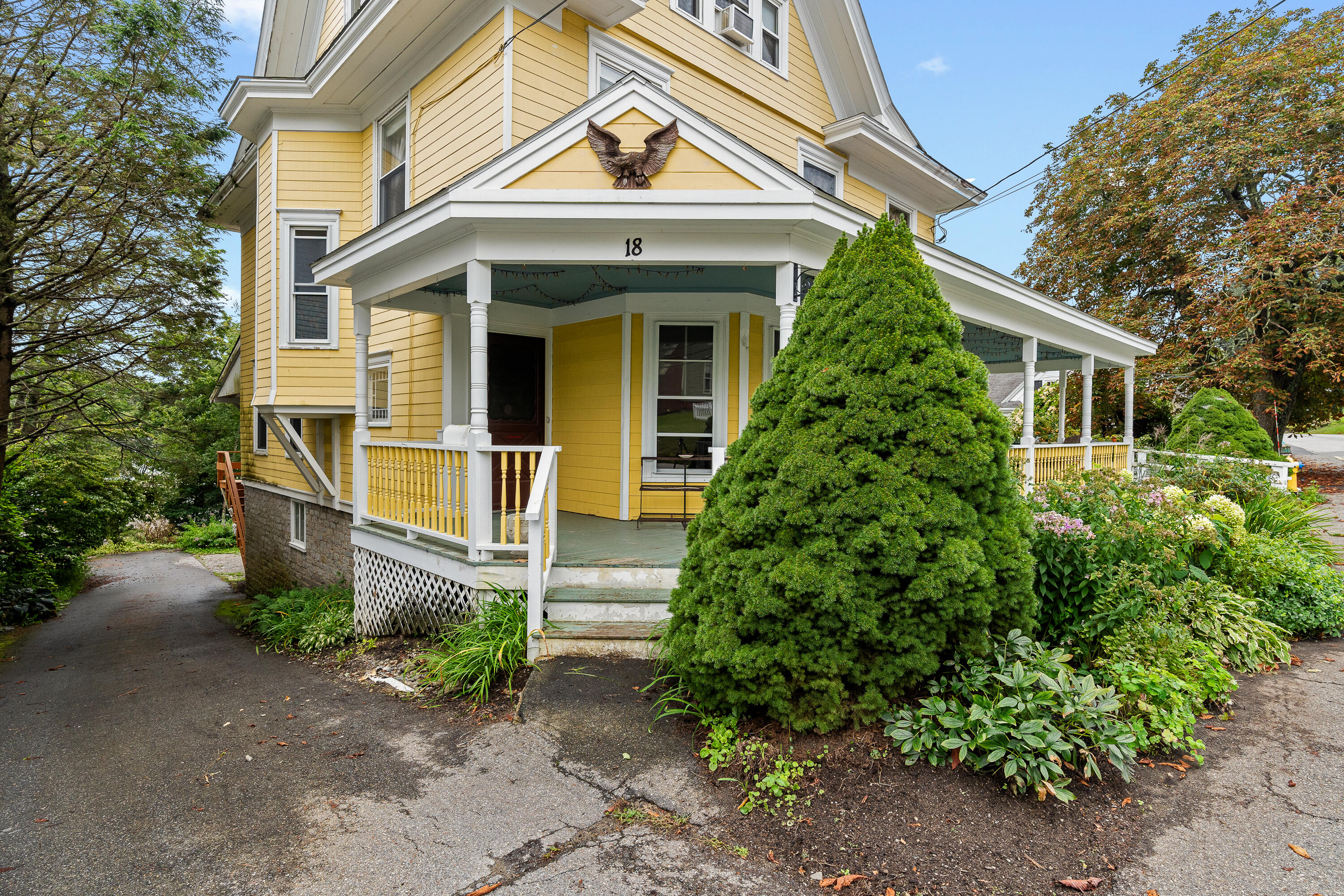 18 West Street