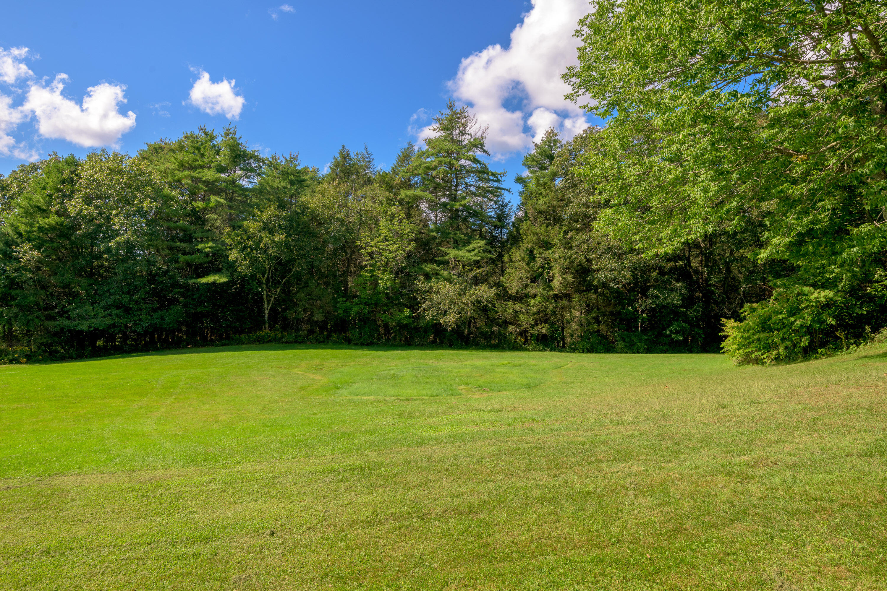 48 Wolfe's Neck Road