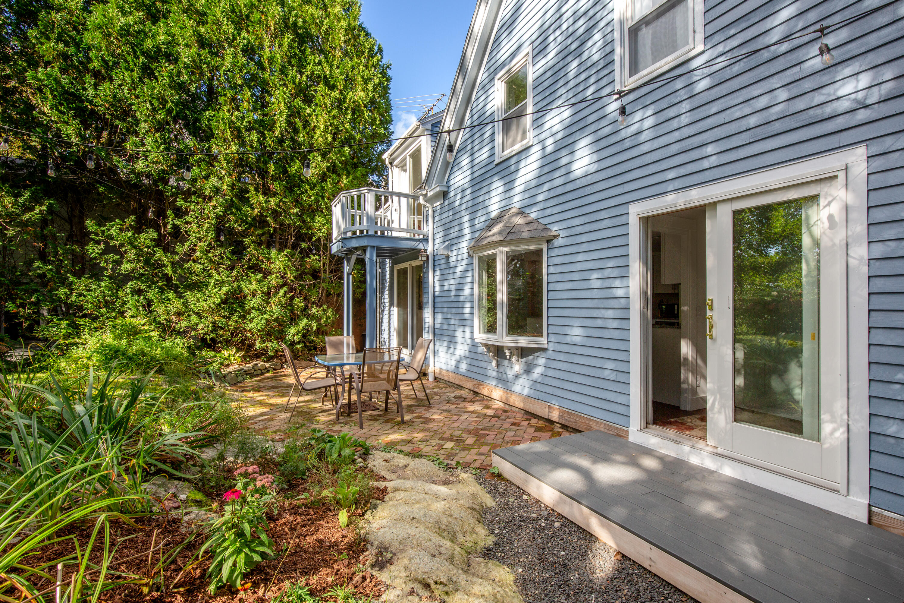 6 Summer Street