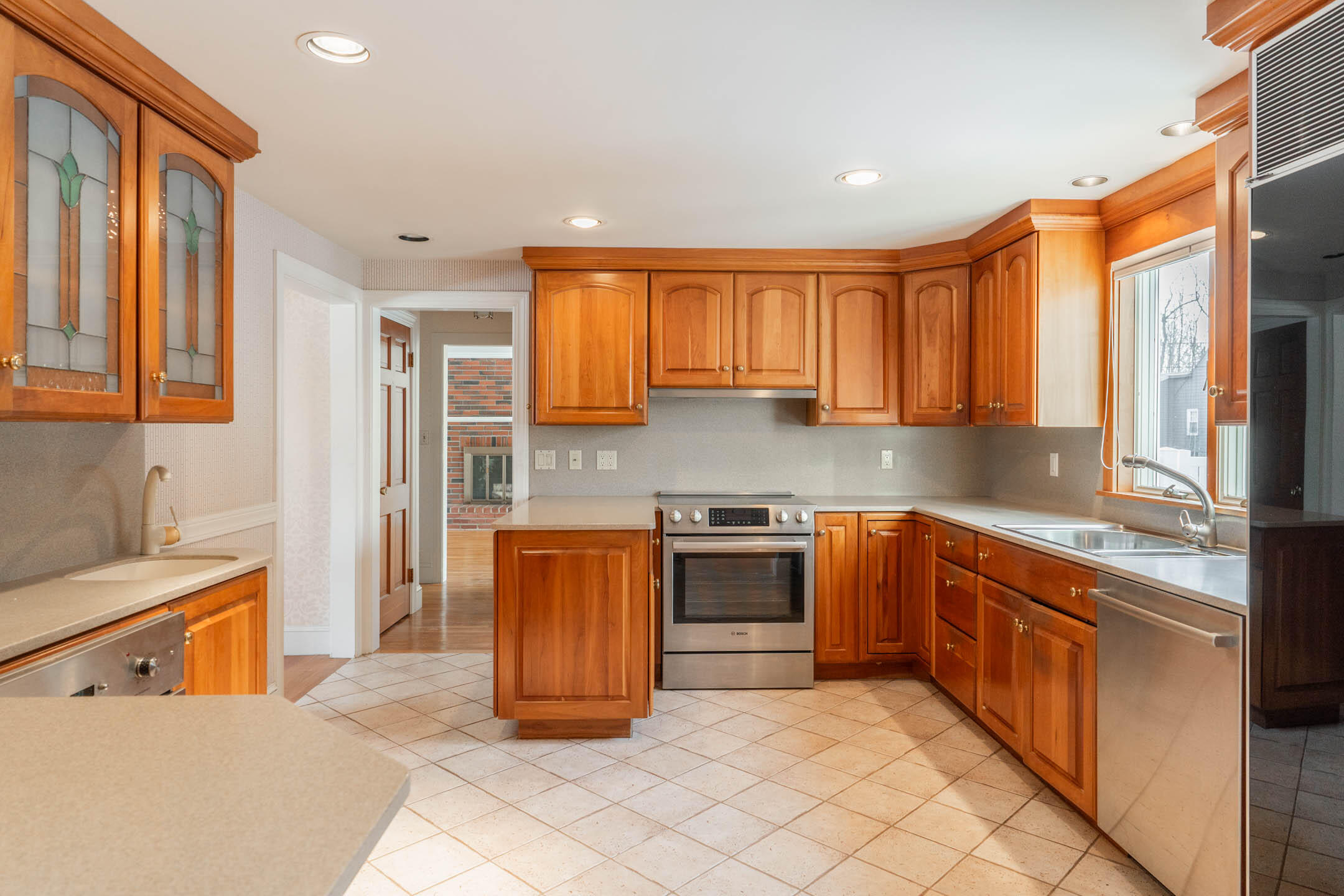 13 Broadmoor Drive