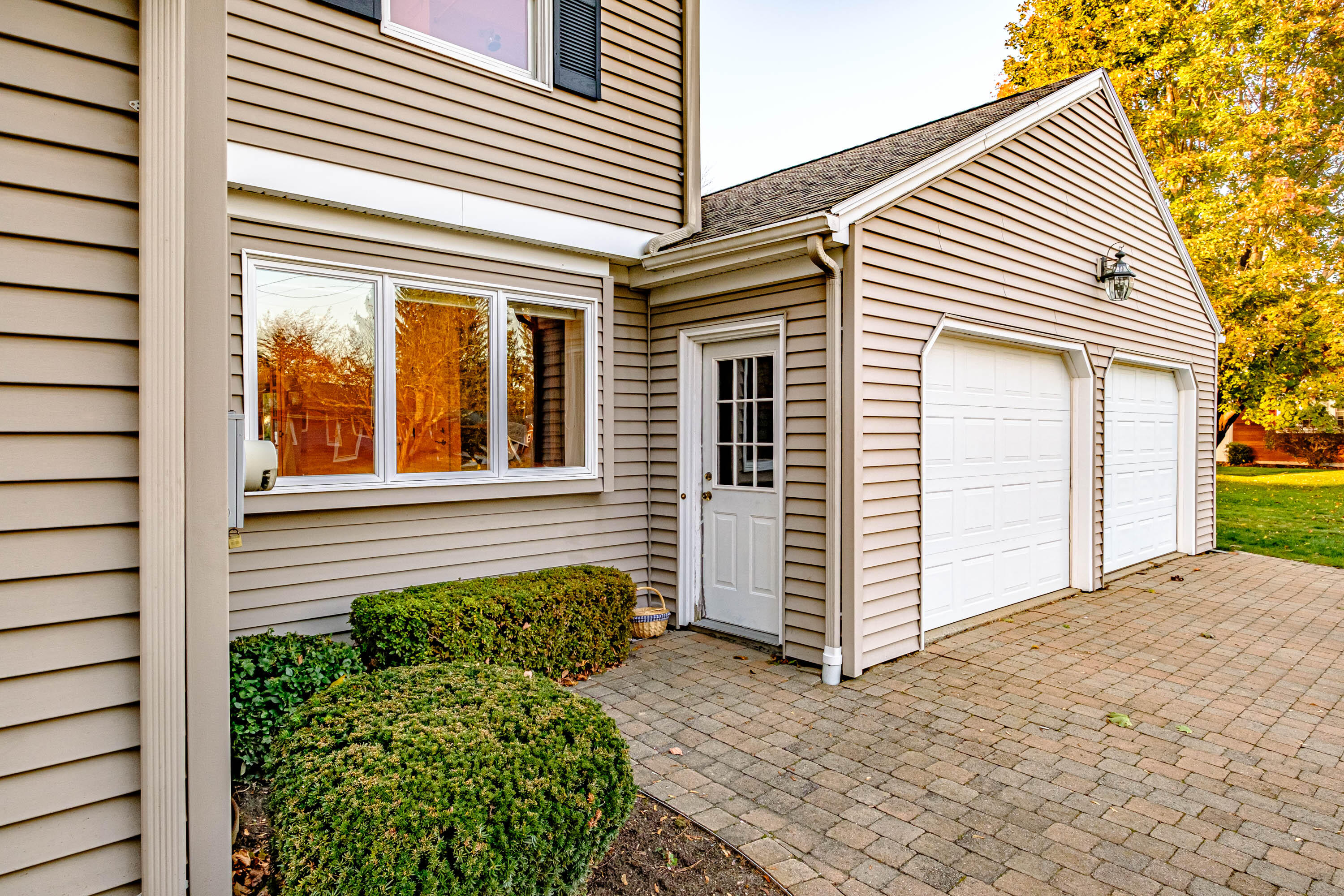 13 Broadmoor Drive