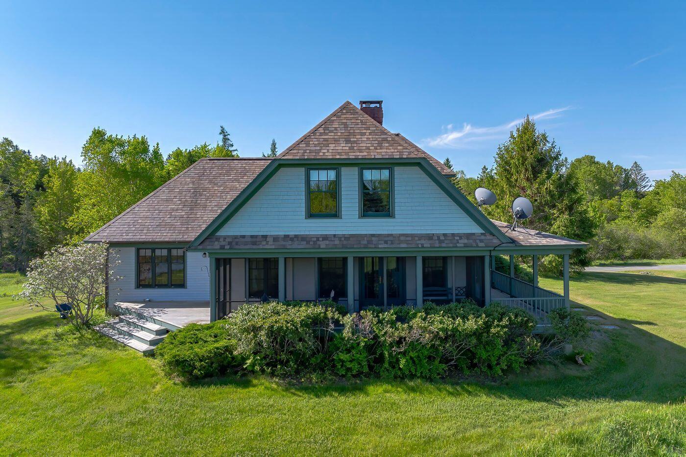 15 Gray Farm Road