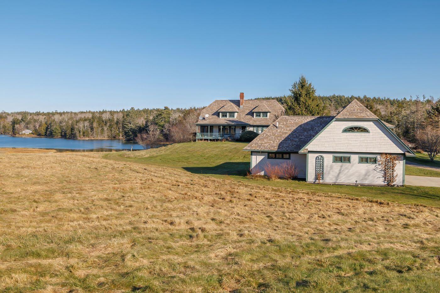 15 Gray Farm Road