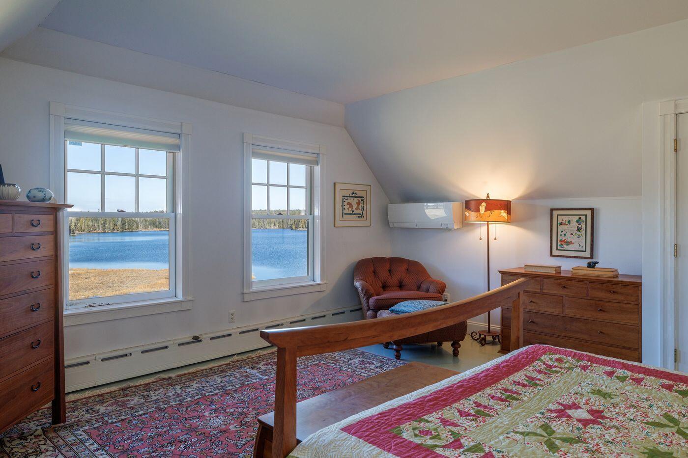 15 Gray Farm Road