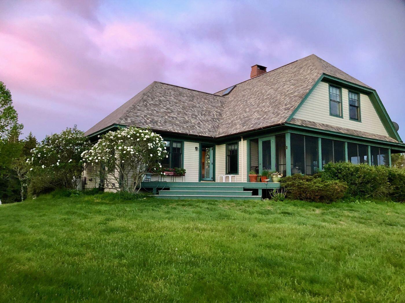 15 Gray Farm Road
