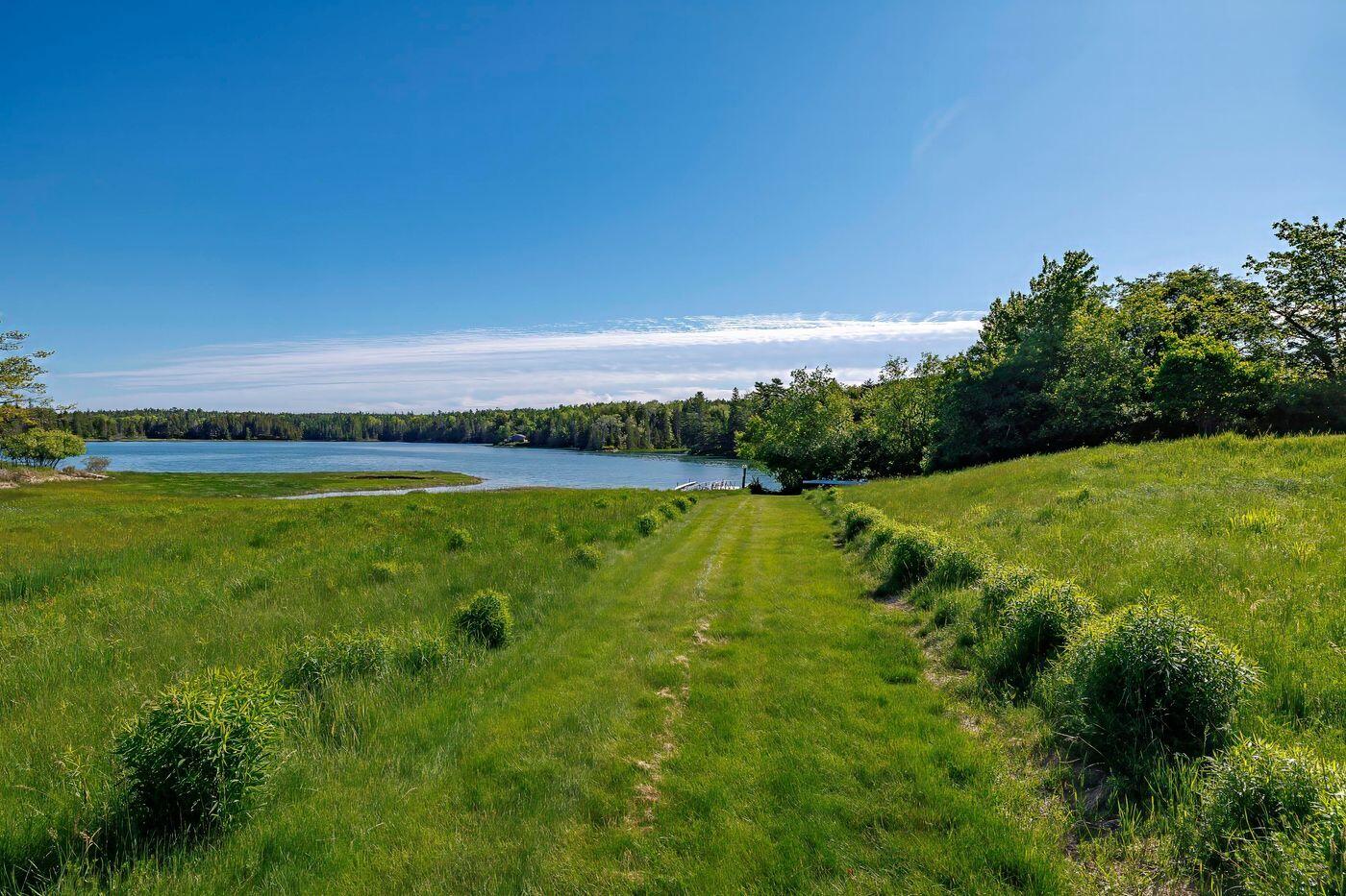15 Gray Farm Road