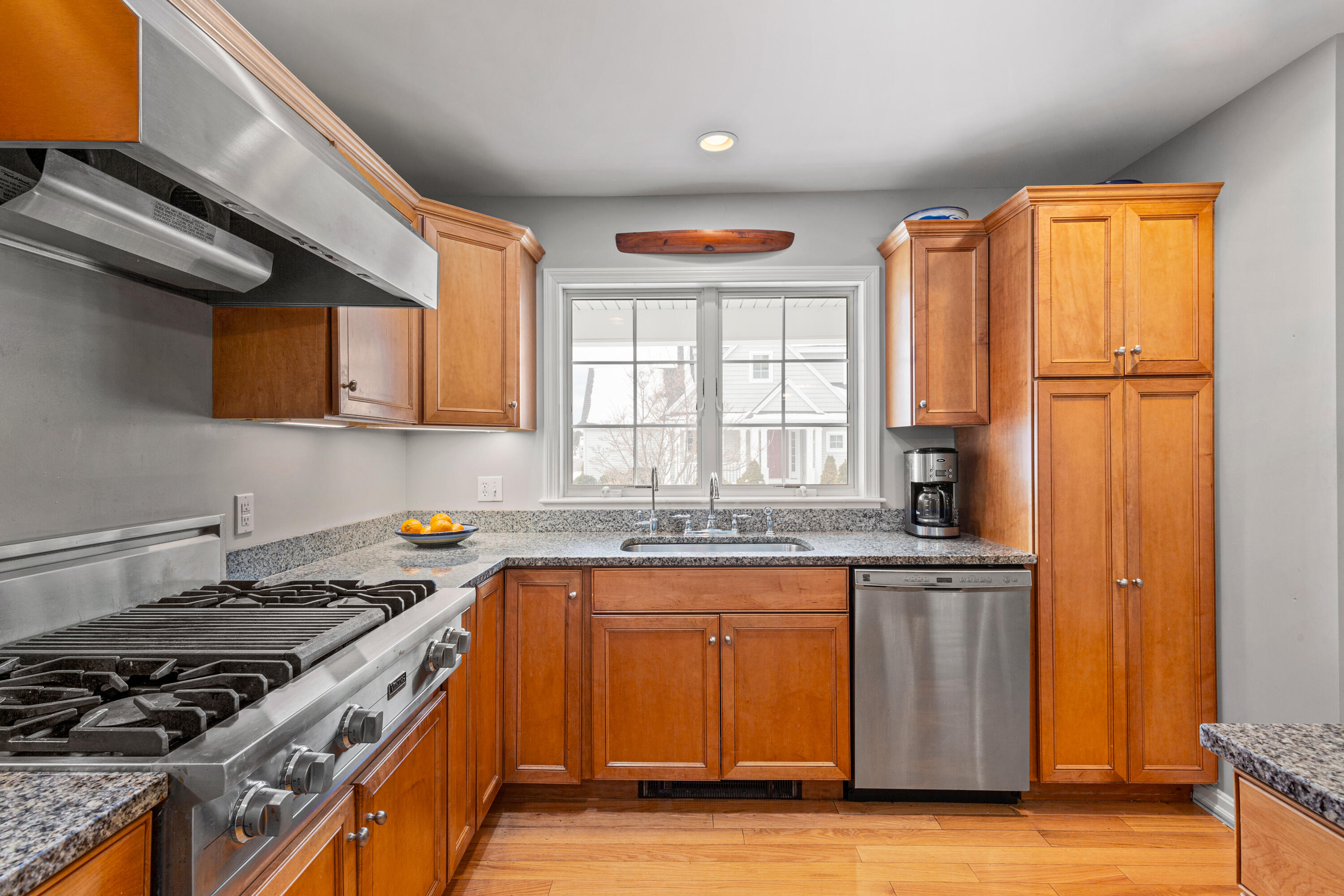 2 Hollyberry Way, 45
