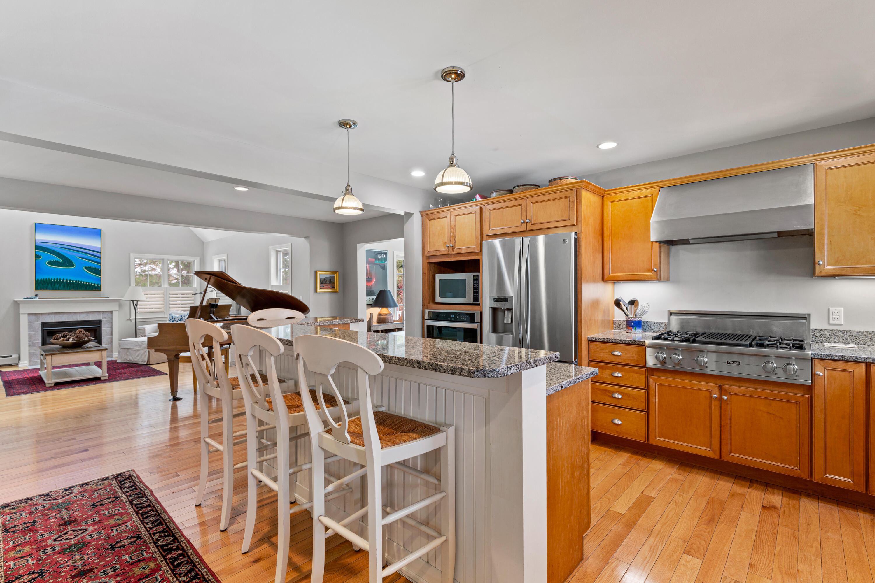 2 Hollyberry Way, 45