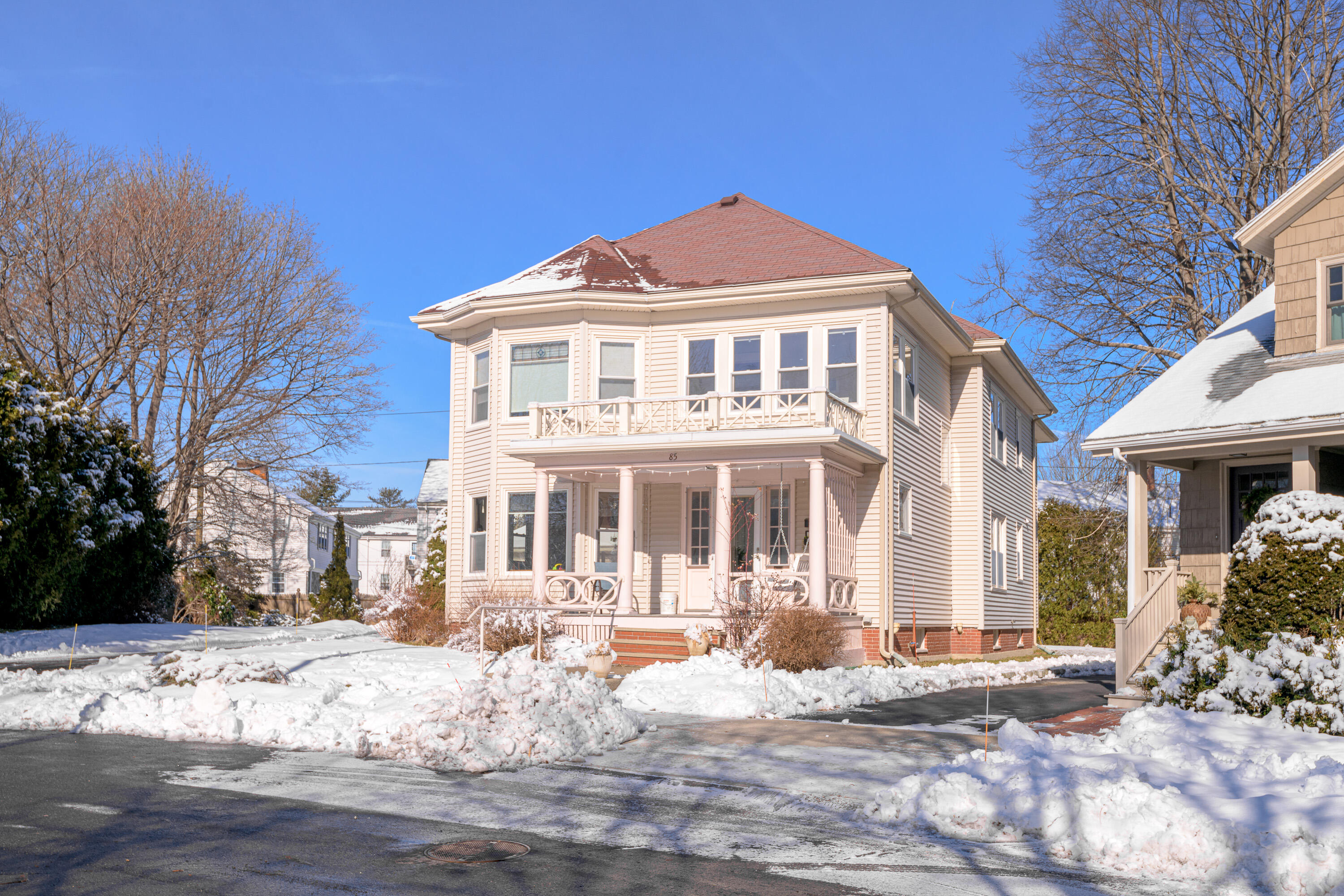 85 Deerfield Road