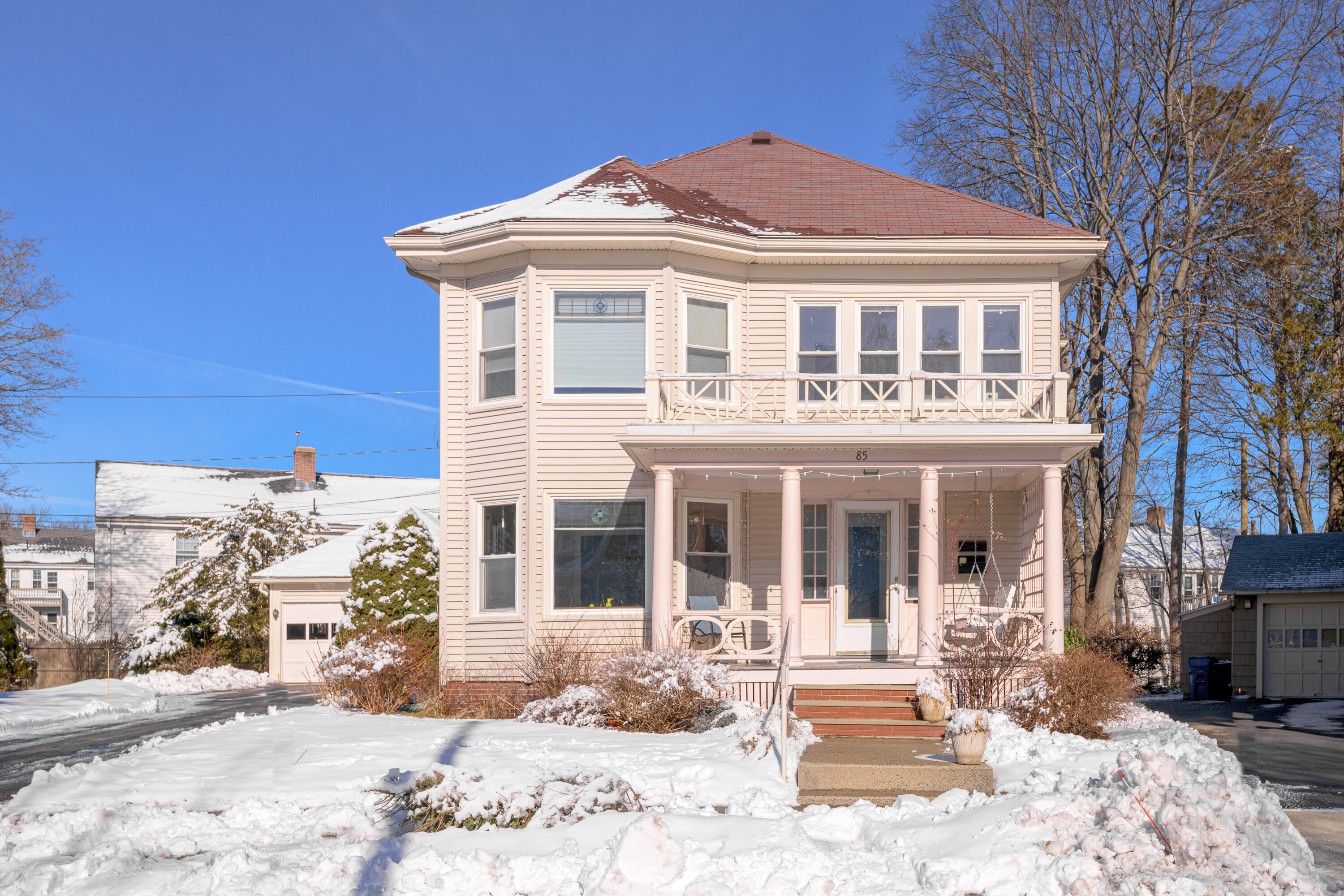 85 Deerfield Road