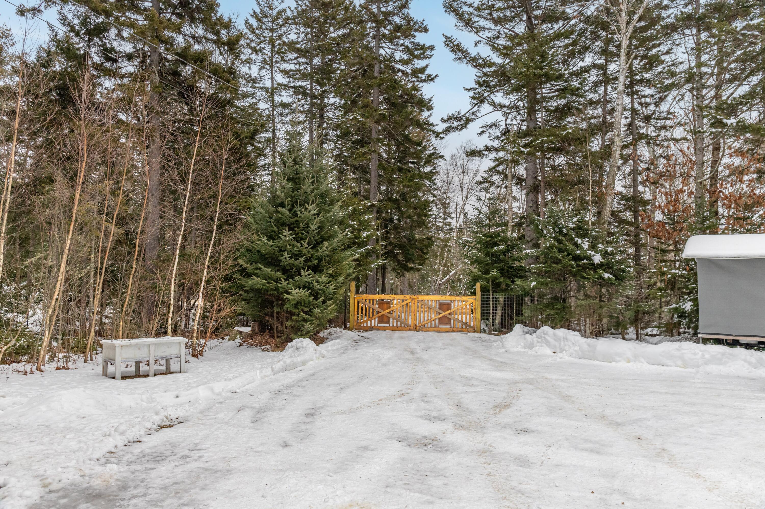 880 Castine Road