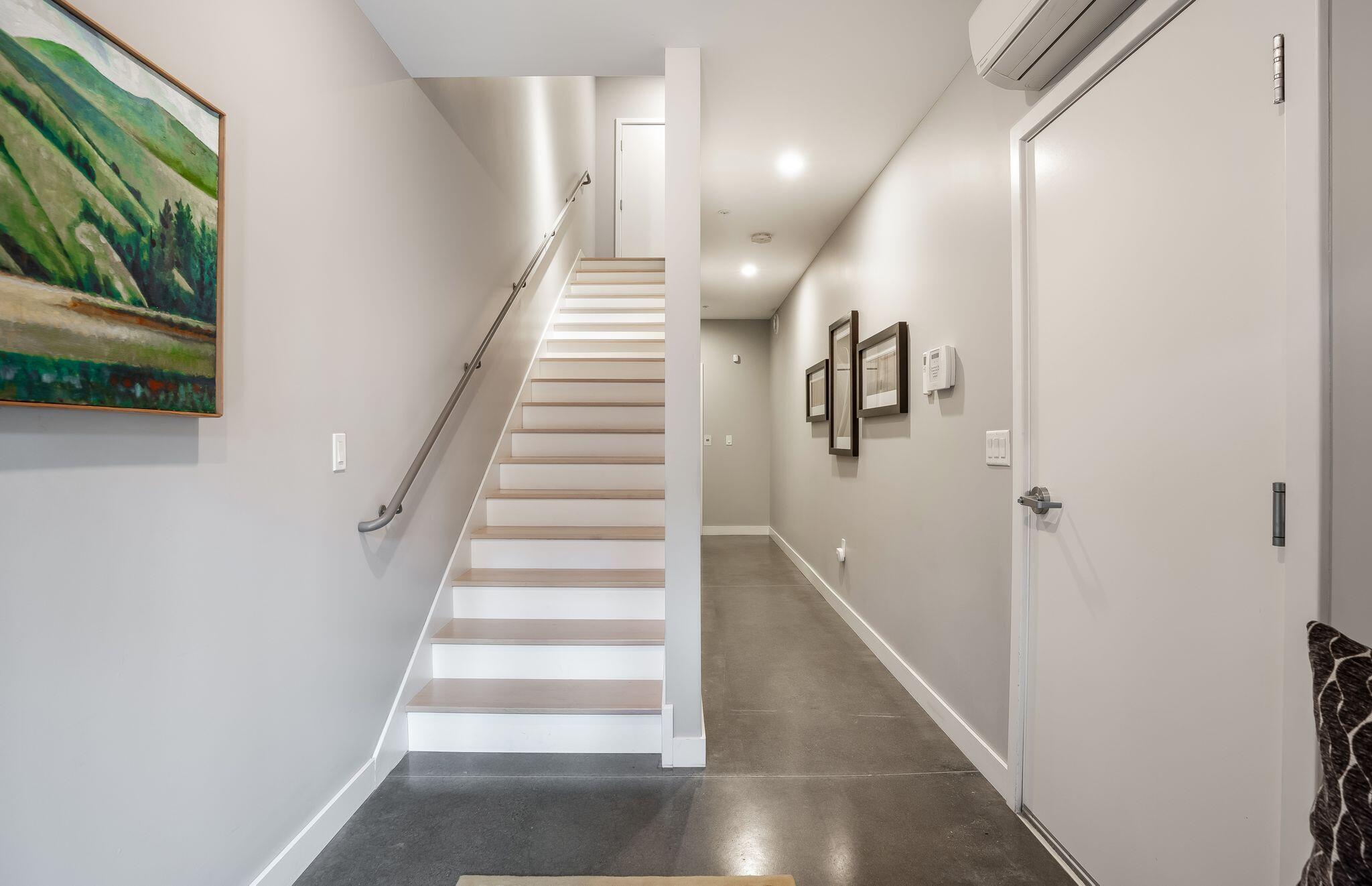 217 Sheridan Street, 13