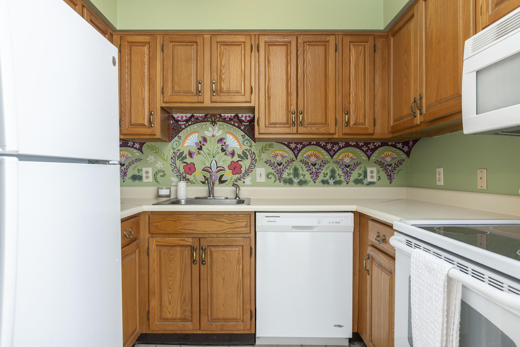 245 Broadway, 205