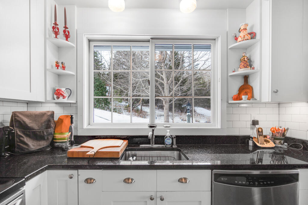 137 Bay View Drive