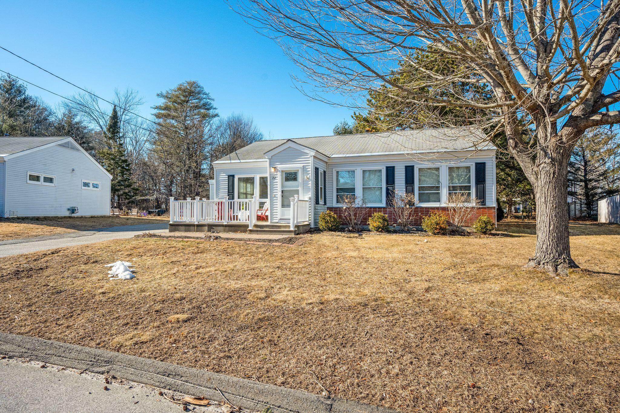 22 Moore Avenue