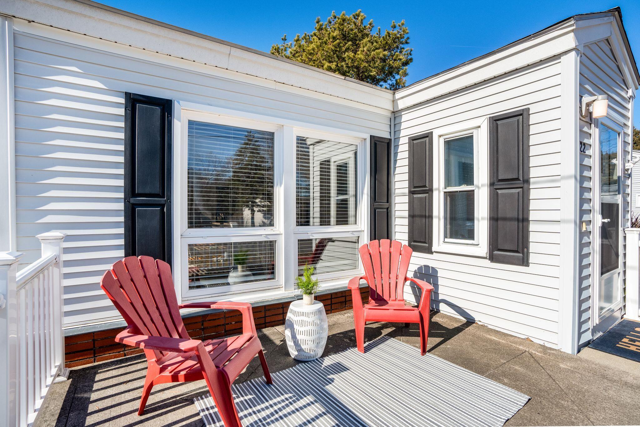 22 Moore Avenue