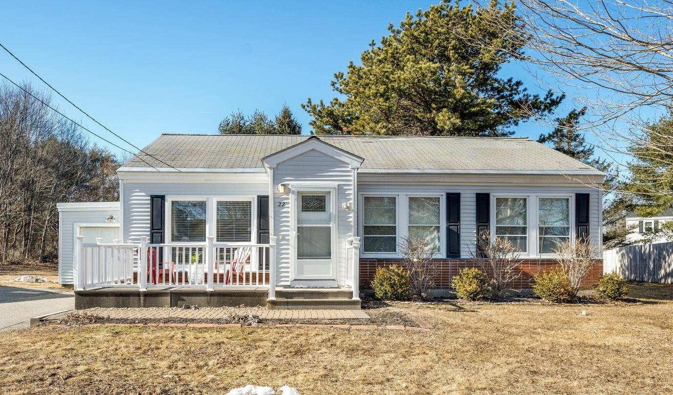 22 Moore Avenue