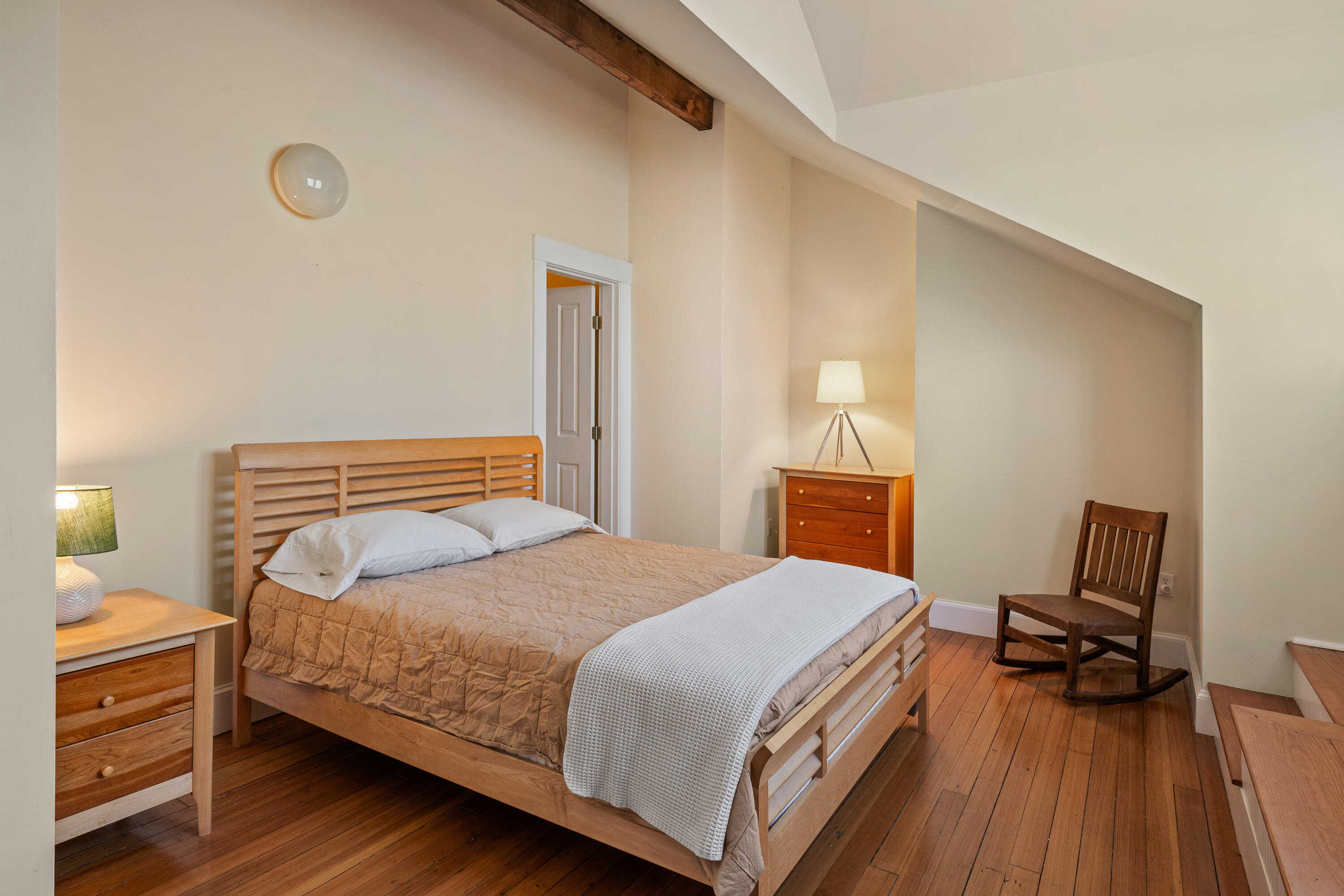 8 Quartermaster Court, 8