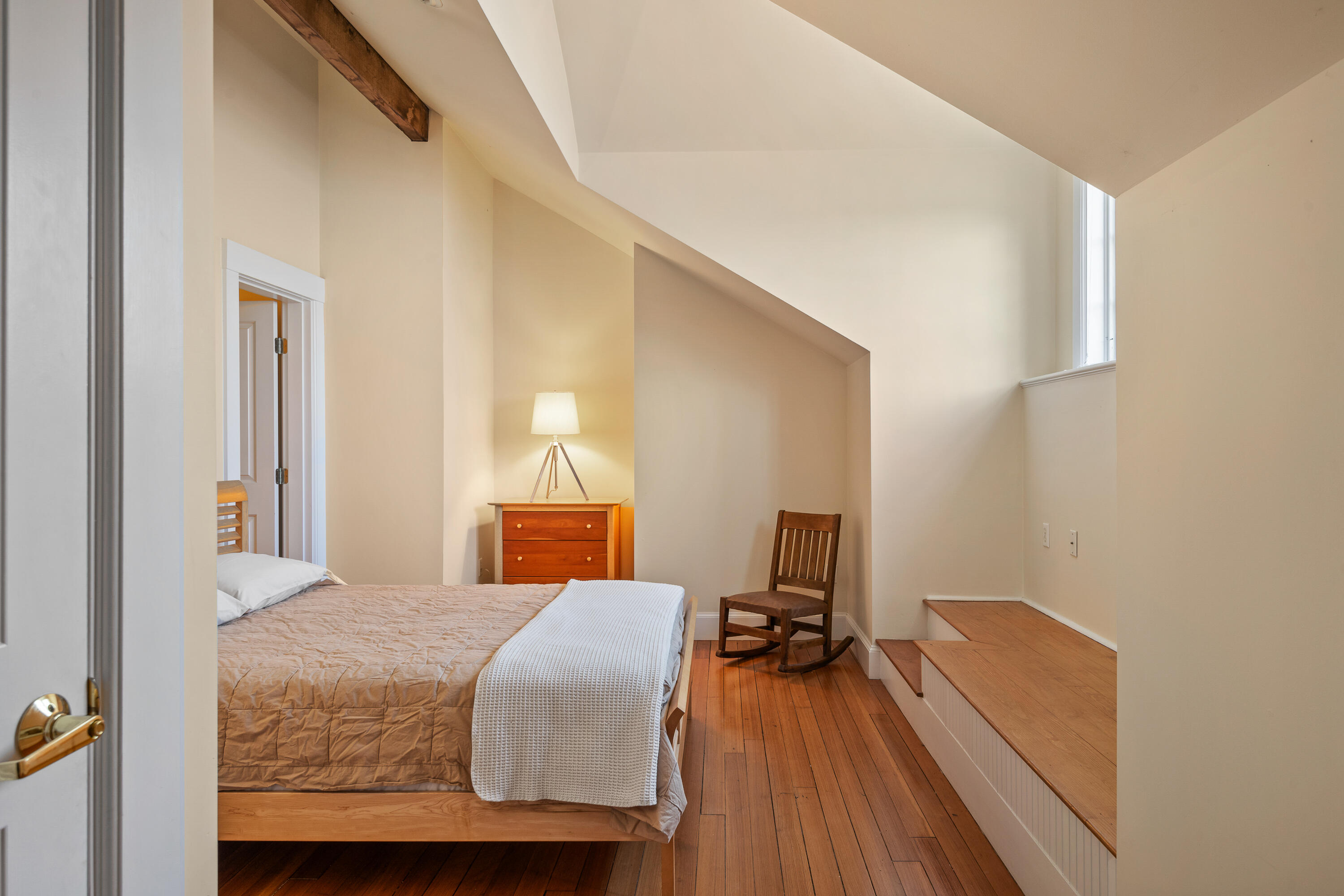8 Quartermaster Court, 8