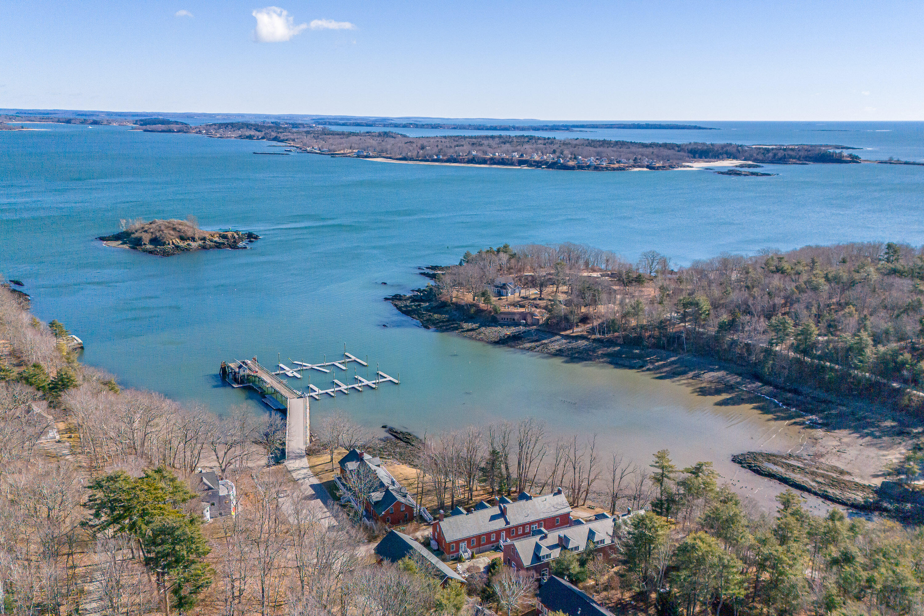 8 Quartermaster Court, 8