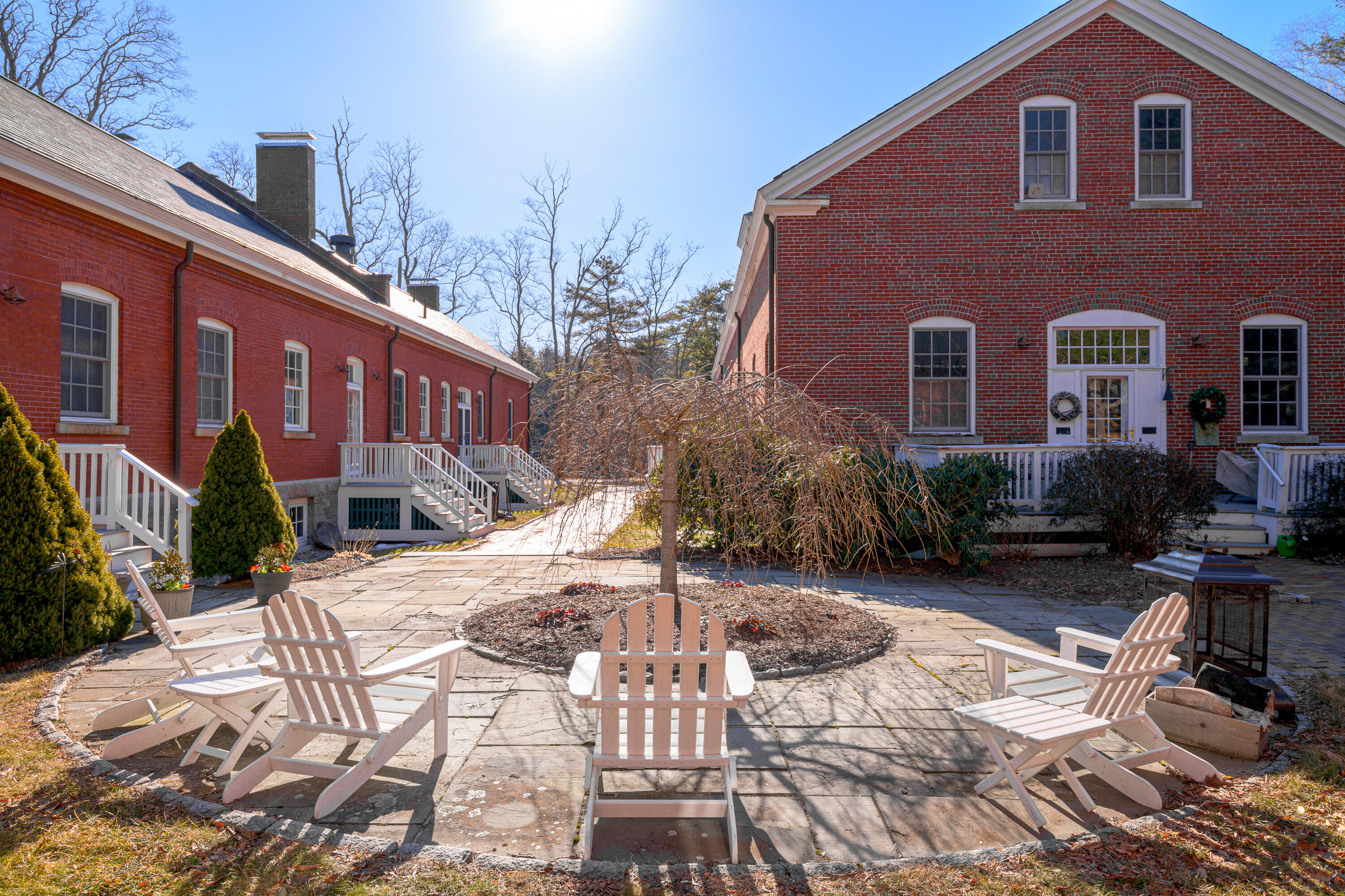 8 Quartermaster Court, 8
