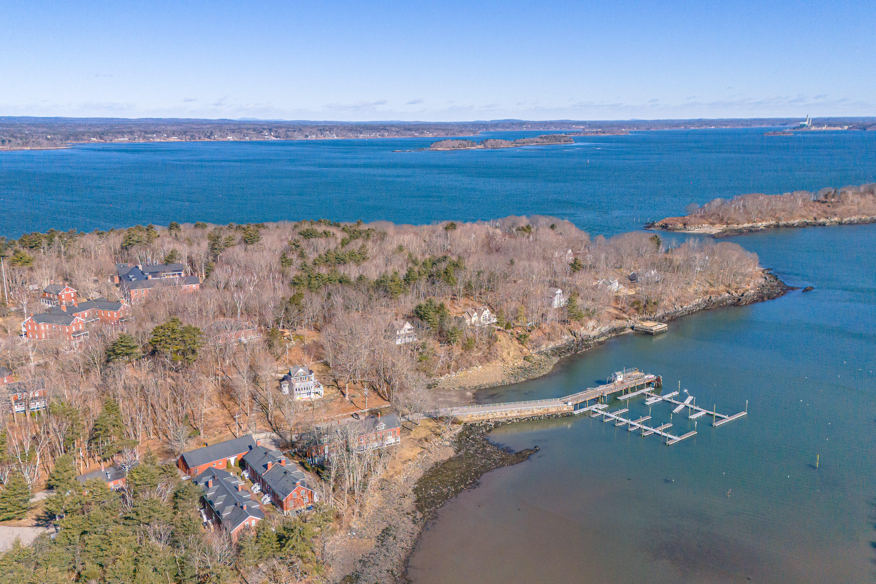 8 Quartermaster Court, 8
