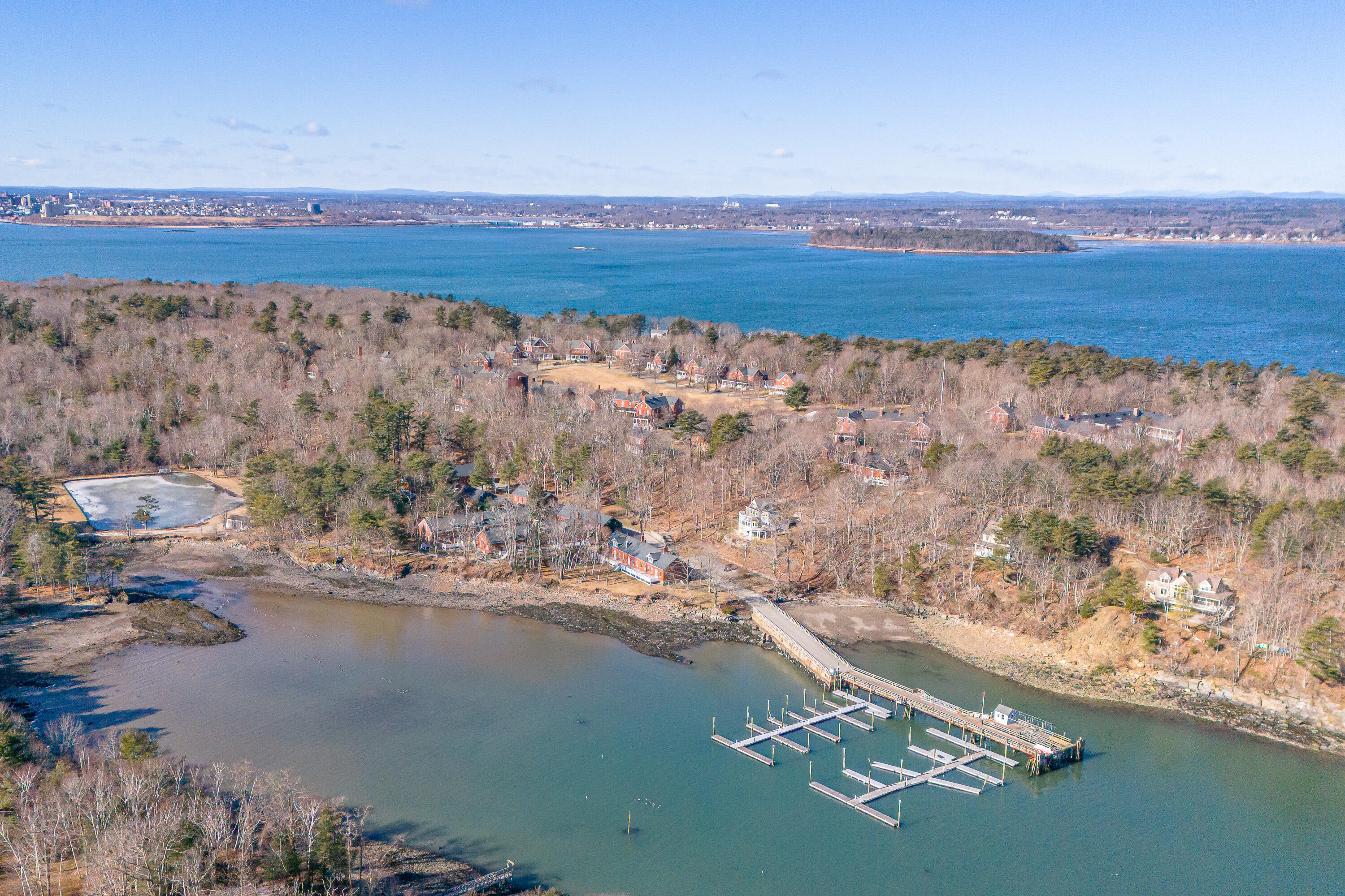 8 Quartermaster Court, 8