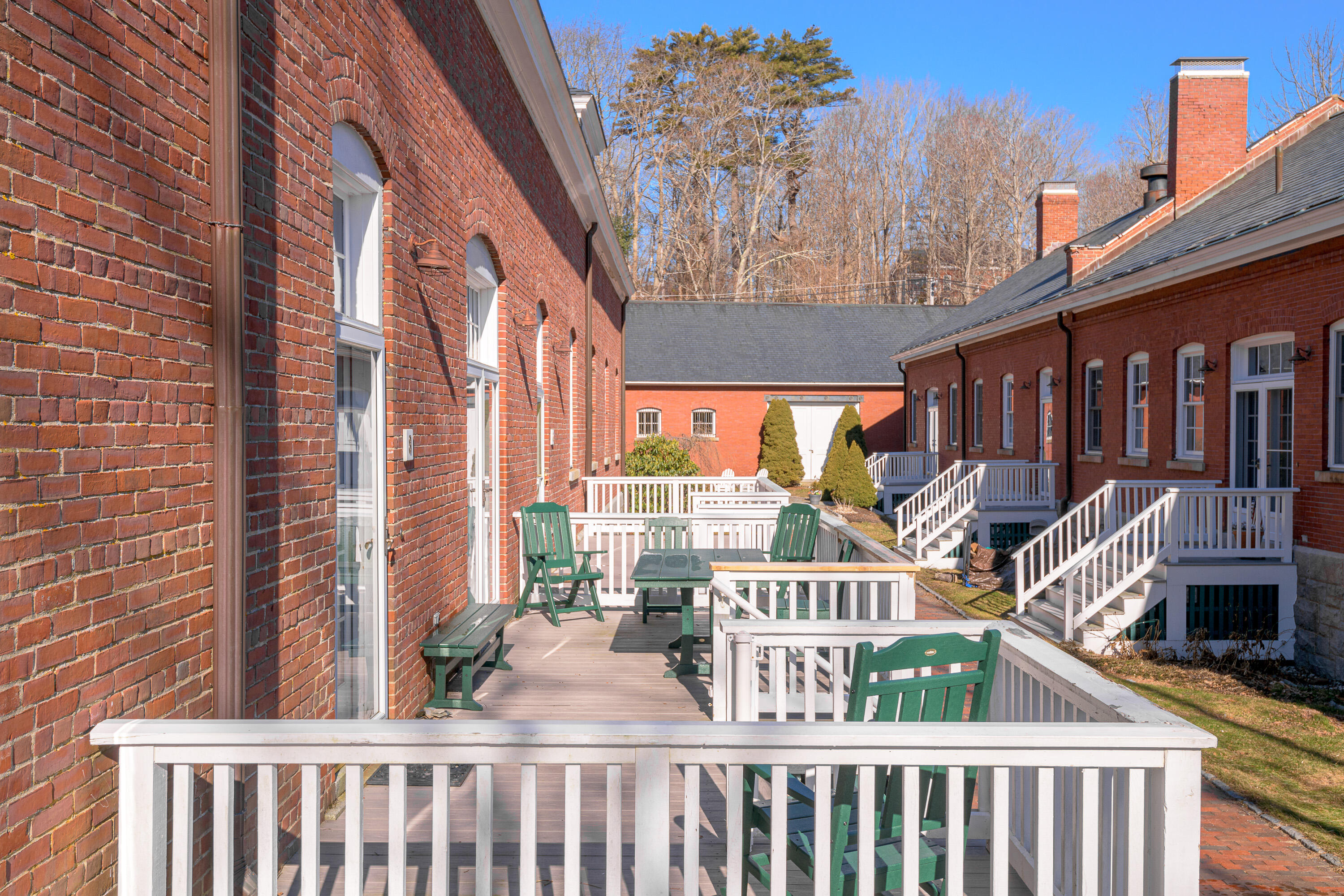 8 Quartermaster Court, 8